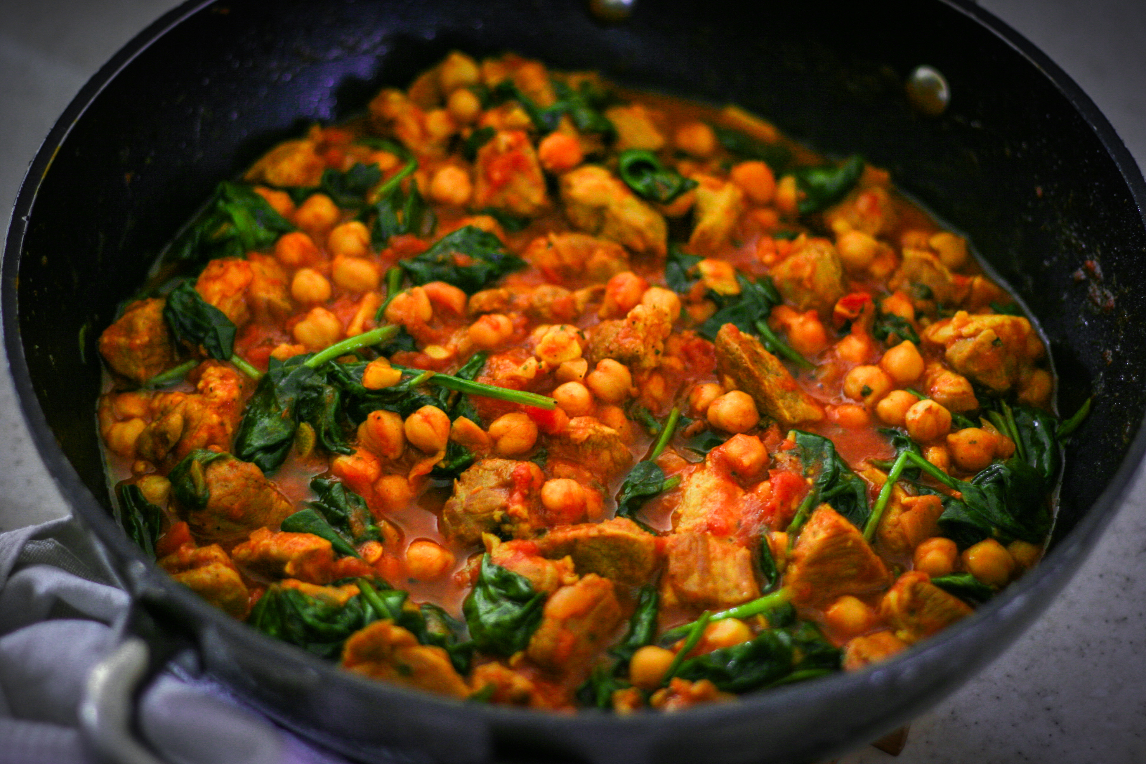 Perský hrnec s cizrnou a masem