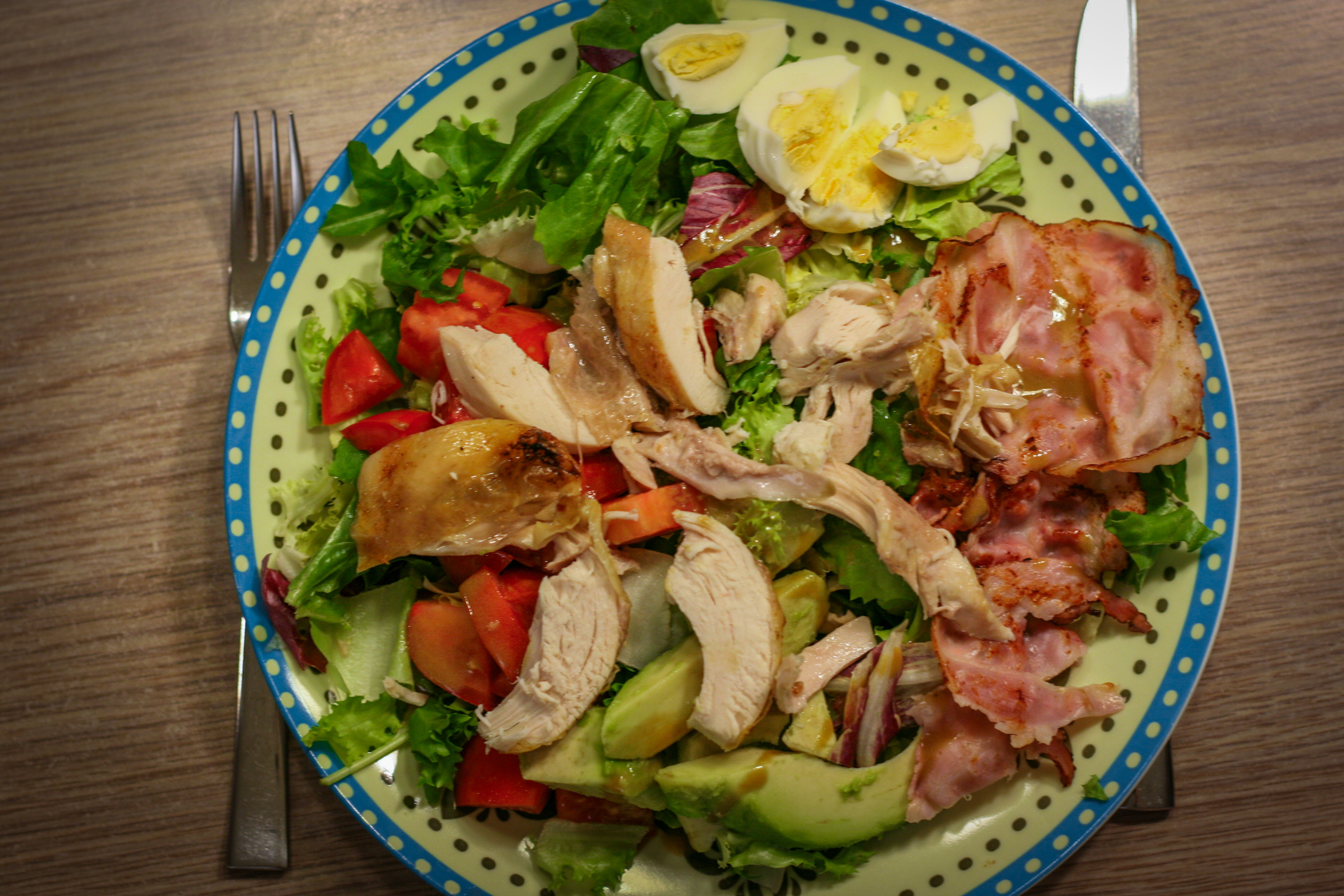 Teplý kuřecí salát